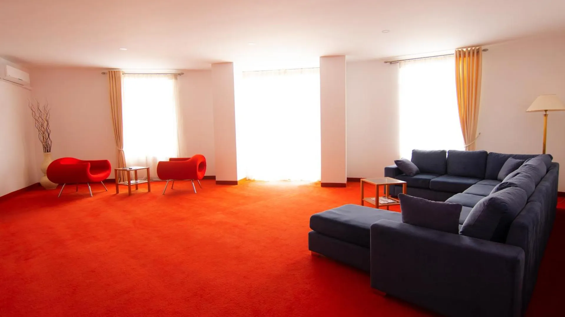 Chateau Linza Resort Tirana Hotel